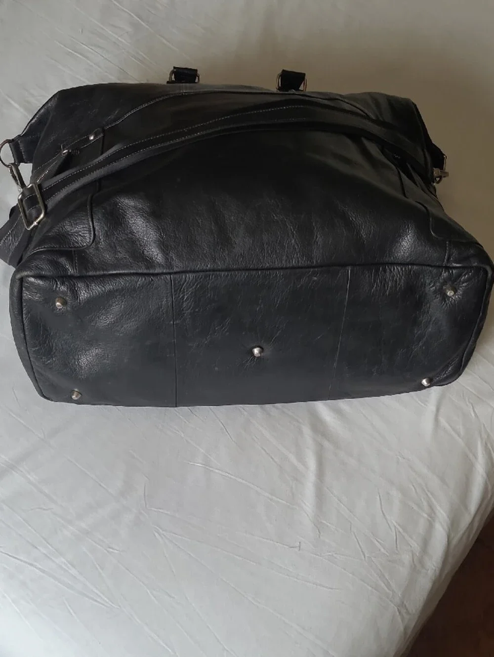 Heyraud Black Leather Duffel Weekender Bag. Shoulder Strap Large Travel Gym